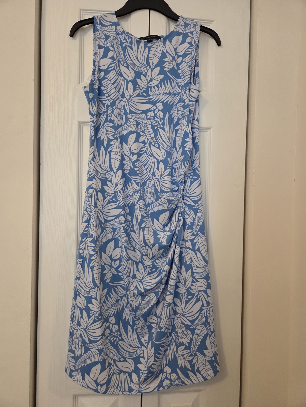Brooks Brothers Blue & White Sleeveless Midi Dress with Botanical Print